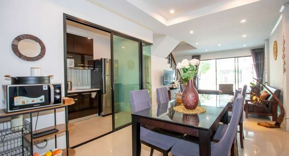 For rent 4 bedrooms house in Mueang Chiang Mai, Chiang Mai
