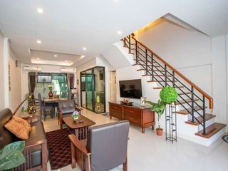 For rent 4 bedrooms house in Mueang Chiang Mai, Chiang Mai