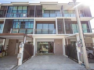 For rent 4 bedrooms house in Mueang Chiang Mai, Chiang Mai