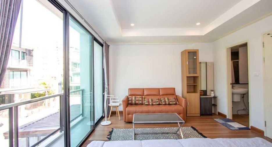 For rent 4 bedrooms house in Mueang Chiang Mai, Chiang Mai