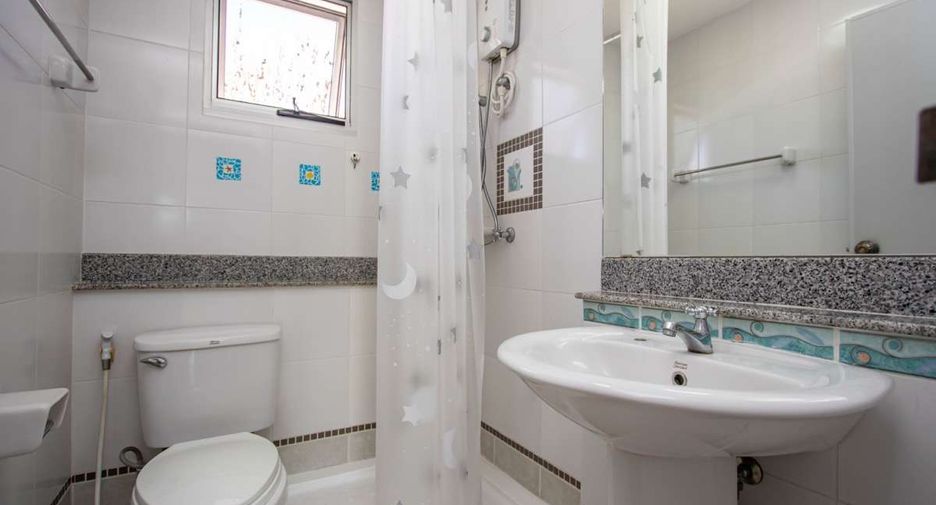 For rent 3 bedrooms house in San Sai, Chiang Mai
