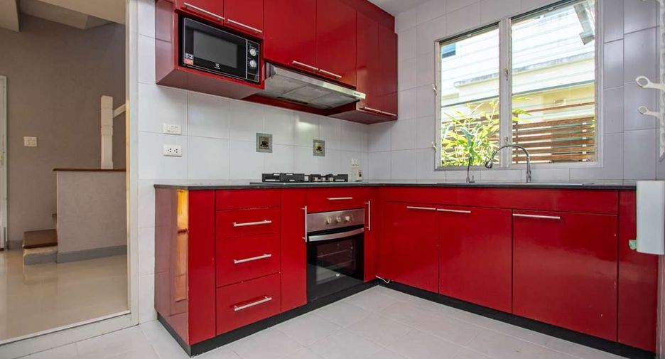 For rent 3 bedrooms house in San Sai, Chiang Mai