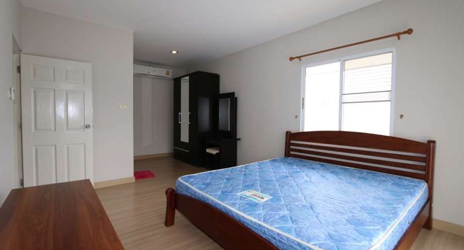 For rent 3 bedrooms house in San Sai, Chiang Mai