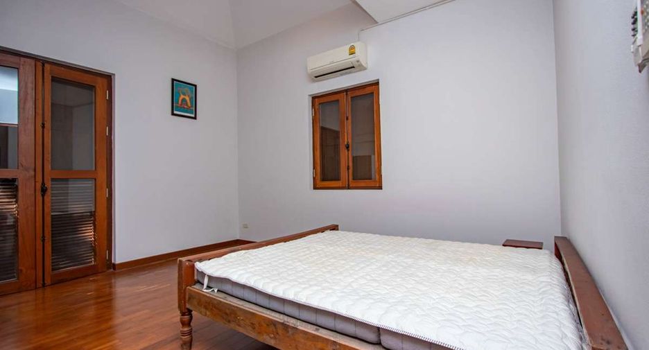 À louer 3 chambres maison à Mueang Chiang Mai, Chiang Mai