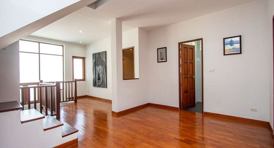 À louer 3 chambres maison à Mueang Chiang Mai, Chiang Mai