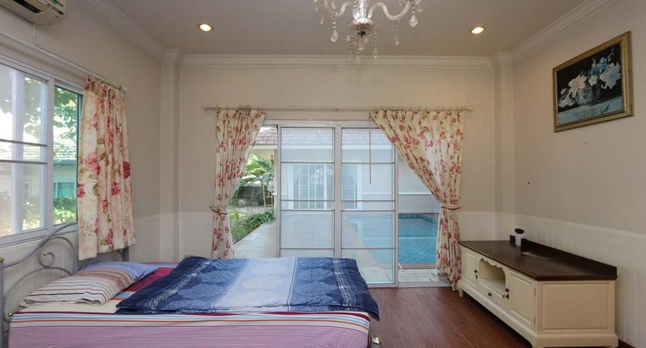 For rent 6 bedrooms house in Mueang Chiang Mai, Chiang Mai