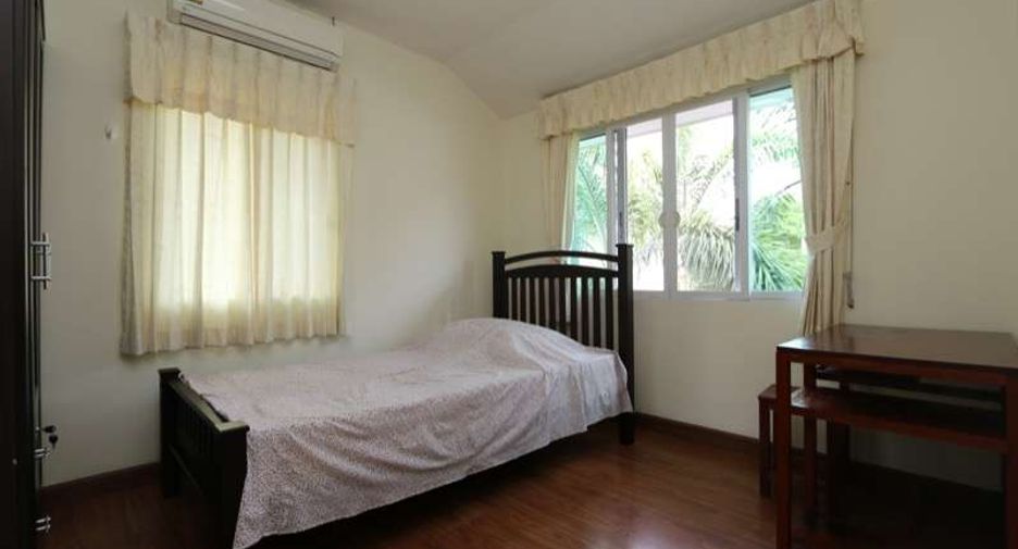 For rent 3 bedrooms house in Doi Saket, Chiang Mai
