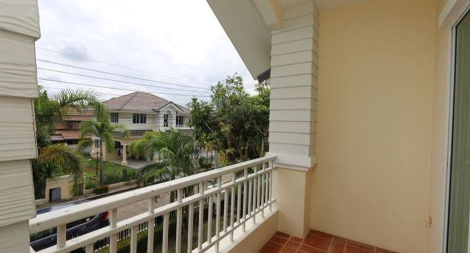 For rent 3 bedrooms house in Doi Saket, Chiang Mai