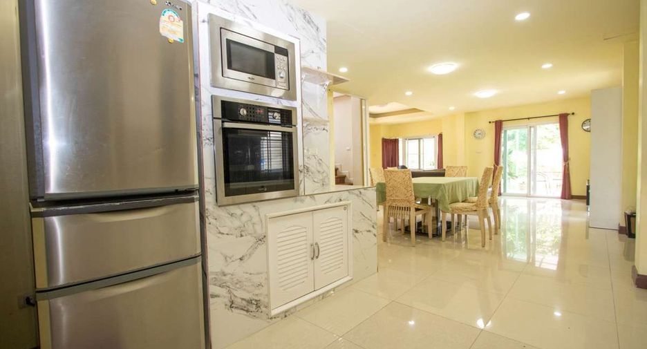 Haus zur Miete mit 4 Zimmer in San Kamphaeng, Chiang Mai