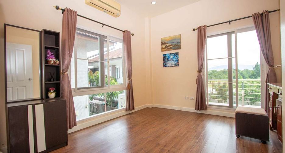 Haus zur Miete mit 4 Zimmer in San Kamphaeng, Chiang Mai