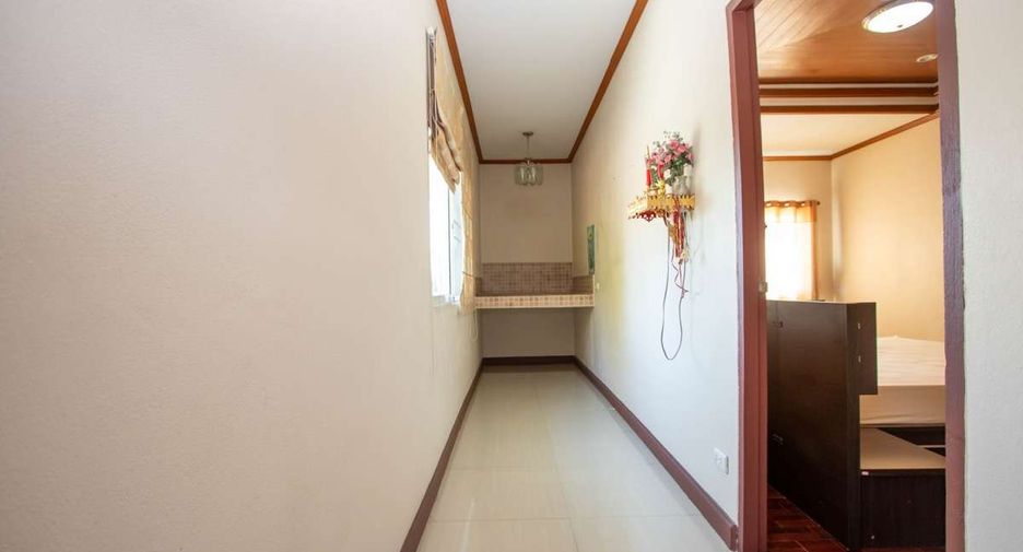 For rent 4 bedrooms house in Mueang Chiang Mai, Chiang Mai