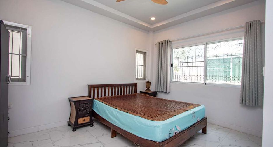 For sale 5 bedrooms house in Hang Dong, Chiang Mai