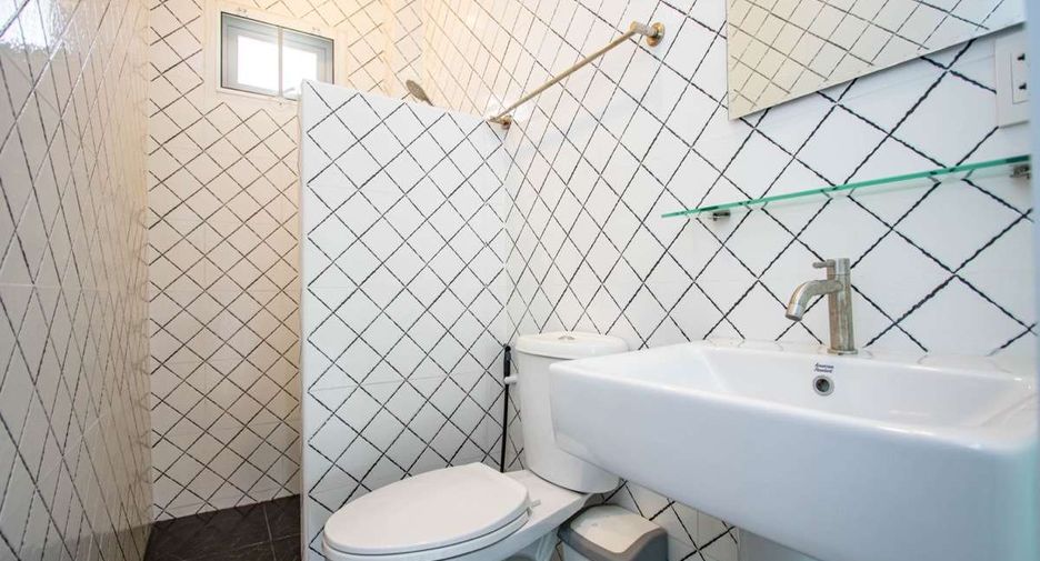 For sale 5 bedrooms house in Hang Dong, Chiang Mai