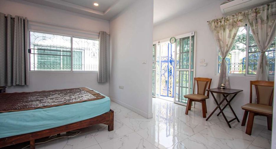 For sale 5 bedrooms house in Hang Dong, Chiang Mai