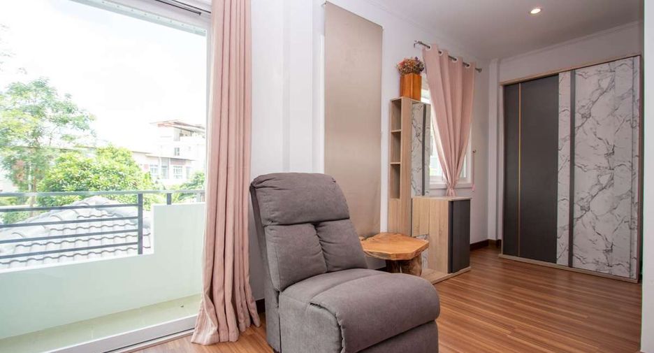 For rent 3 bedrooms house in Mueang Chiang Mai, Chiang Mai