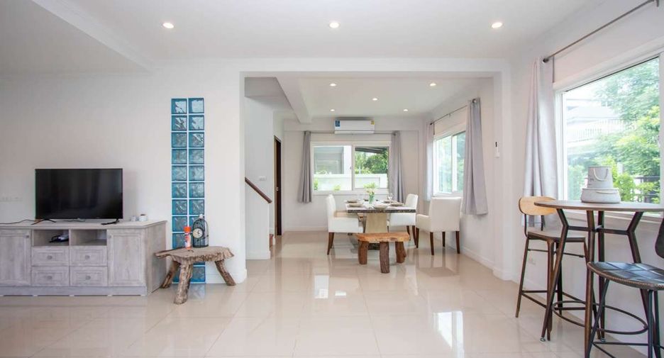For rent 3 bedrooms house in Mueang Chiang Mai, Chiang Mai