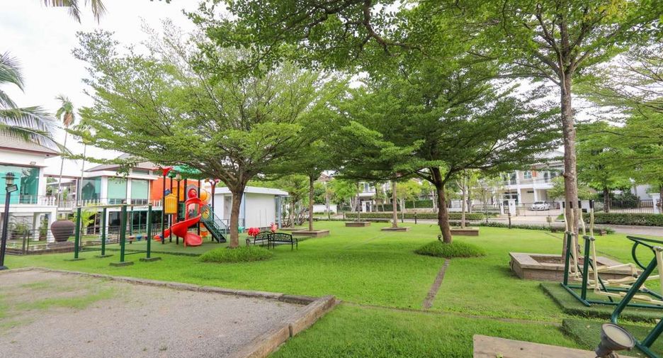 For rent 3 bedrooms house in Mueang Chiang Mai, Chiang Mai
