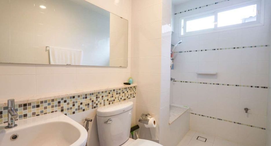 For rent 3 bedrooms house in Mueang Chiang Mai, Chiang Mai
