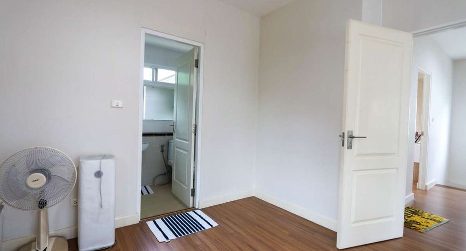 For rent 3 bedrooms house in Mueang Chiang Mai, Chiang Mai