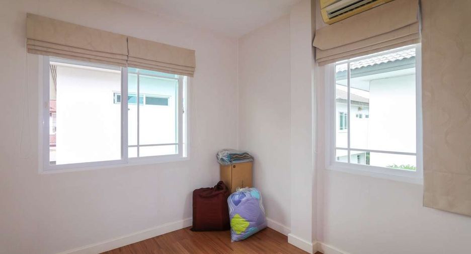 For rent 3 bedrooms house in Mueang Chiang Mai, Chiang Mai