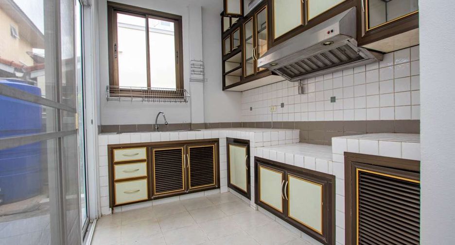 For rent 3 bedrooms house in San Sai, Chiang Mai