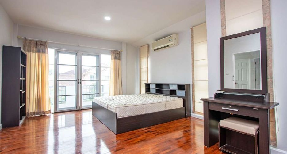 For rent 3 bedrooms house in San Sai, Chiang Mai