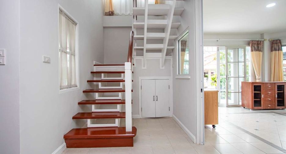 For rent 3 bedrooms house in San Sai, Chiang Mai