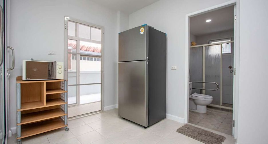 For rent 3 bedrooms house in San Sai, Chiang Mai