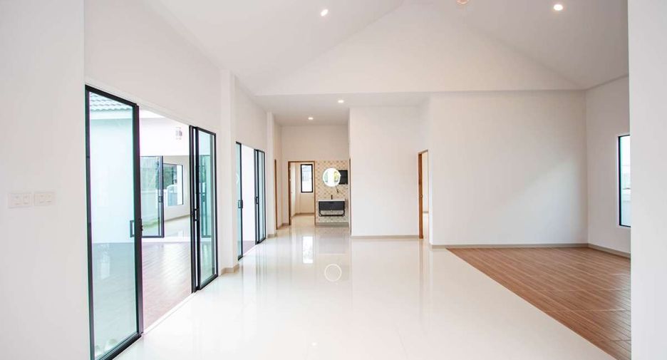For sale 3 bedrooms house in Hang Dong, Chiang Mai