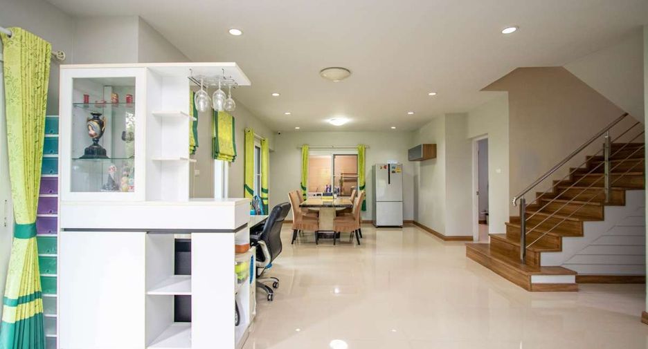 Haus zur Miete mit 4 Zimmer in San Kamphaeng, Chiang Mai