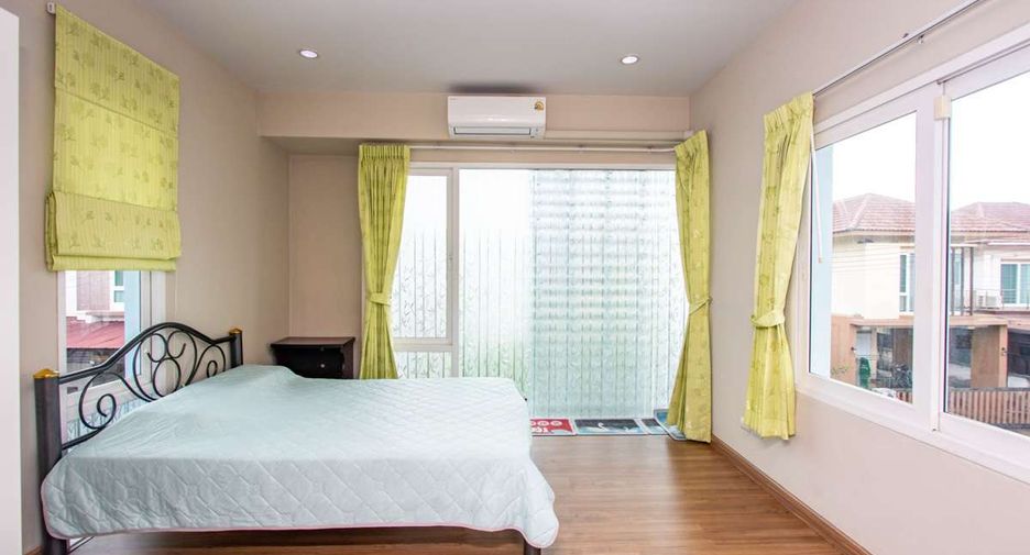 Haus zur Miete mit 4 Zimmer in San Kamphaeng, Chiang Mai