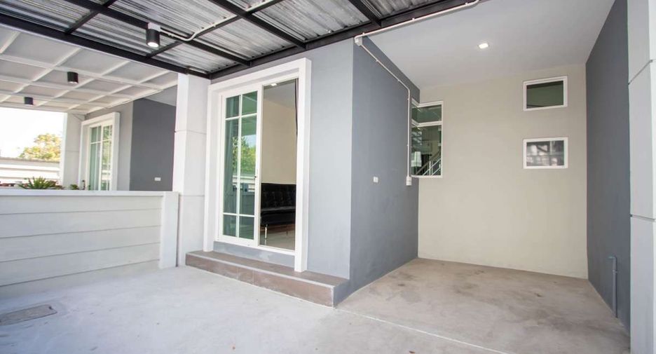 For rent 4 bedrooms house in Mueang Chiang Mai, Chiang Mai