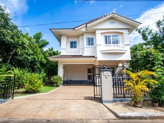 For rent 4 bedrooms house in Mueang Chiang Mai, Chiang Mai