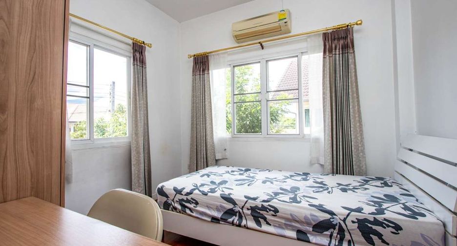 For rent 4 bedrooms house in Mueang Chiang Mai, Chiang Mai