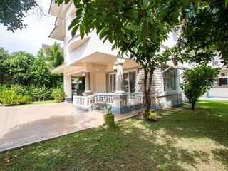 For rent 4 bedrooms house in Mueang Chiang Mai, Chiang Mai