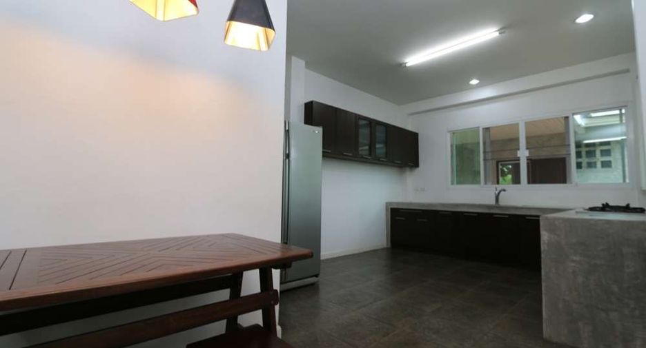 For rent 3 bedrooms house in Doi Saket, Chiang Mai