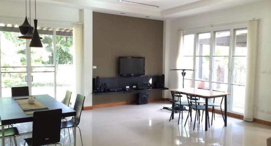 For rent 3 bedrooms house in Doi Saket, Chiang Mai