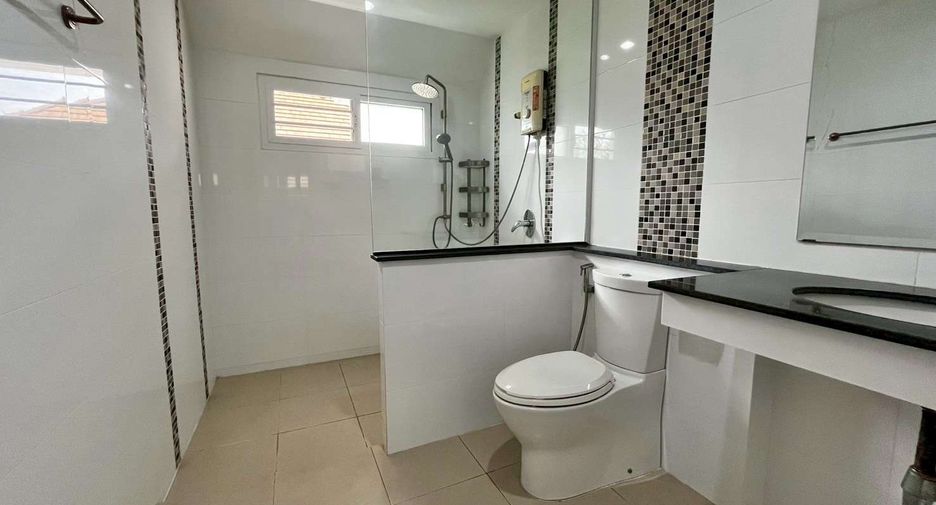 Haus zur Miete mit 4 Zimmer in San Kamphaeng, Chiang Mai