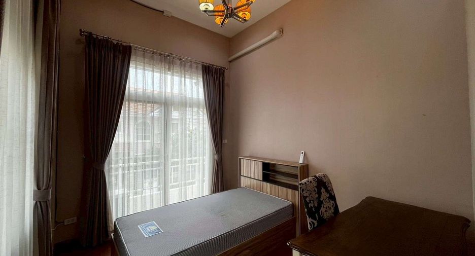 Haus zur Miete mit 4 Zimmer in San Kamphaeng, Chiang Mai