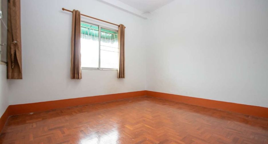 For rent 3 bedrooms house in Mueang Chiang Mai, Chiang Mai