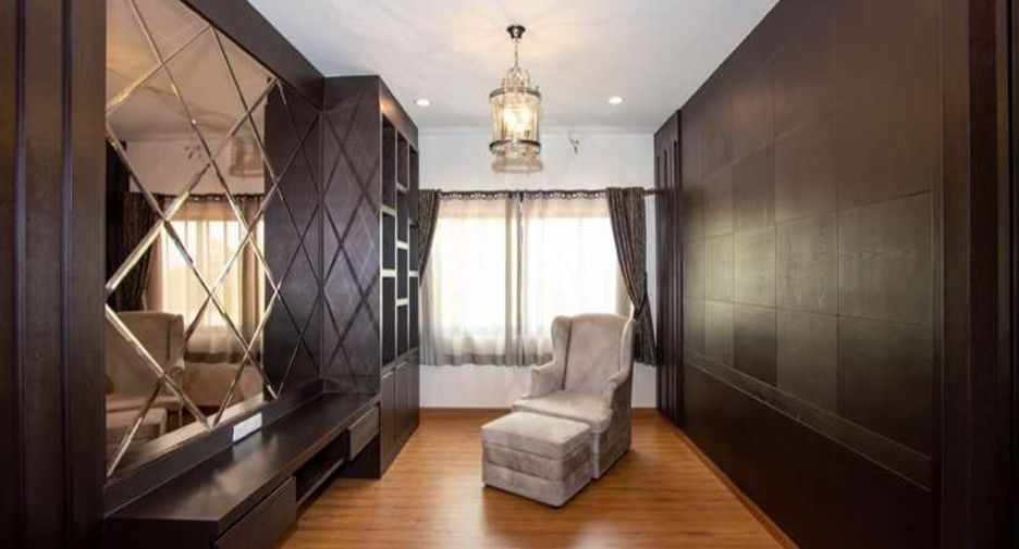 For rent 4 bedrooms house in Hang Dong, Chiang Mai