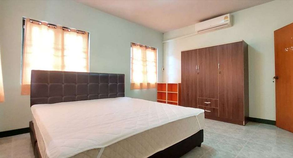 Casa en alquiler de 3 habitaciones en San Kamphaeng, Chiang Mai