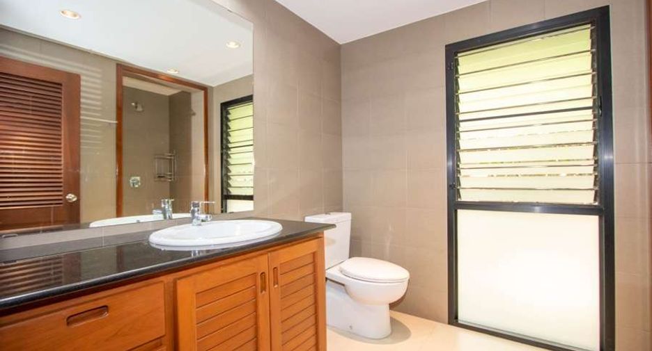 For rent 3 bedrooms house in San Sai, Chiang Mai