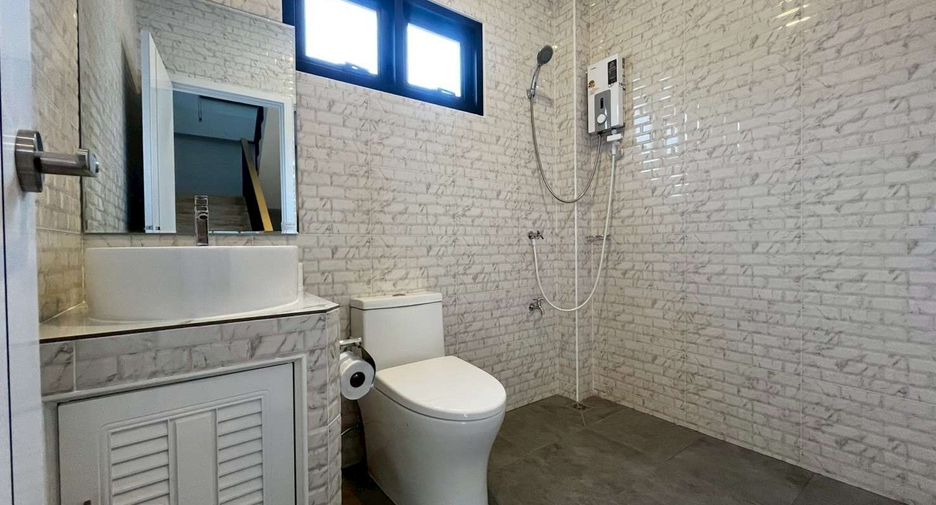Haus zur Miete mit 3 Zimmer in Saraphi, Chiang Mai