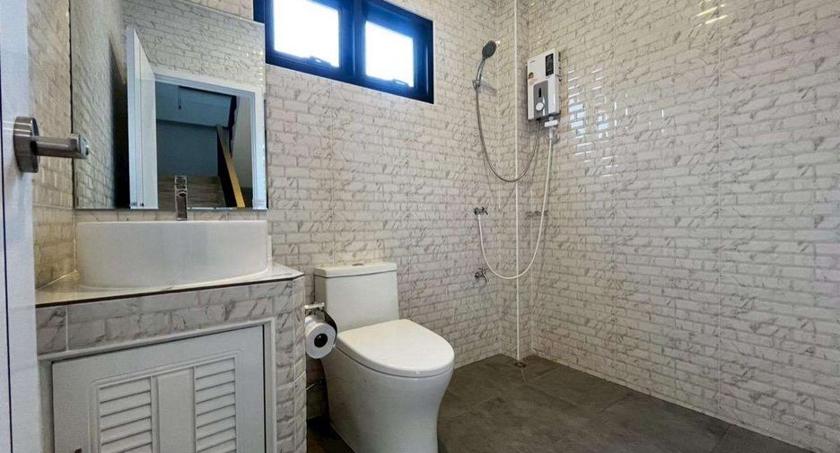 Haus zur Miete mit 3 Zimmer in Saraphi, Chiang Mai