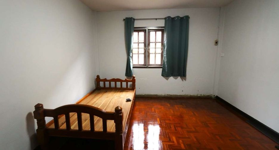 For rent 3 bedrooms house in Mueang Chiang Mai, Chiang Mai