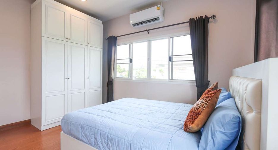 For rent 4 bedrooms house in San Sai, Chiang Mai