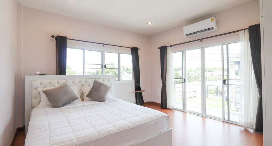 For rent 4 bedrooms house in San Sai, Chiang Mai