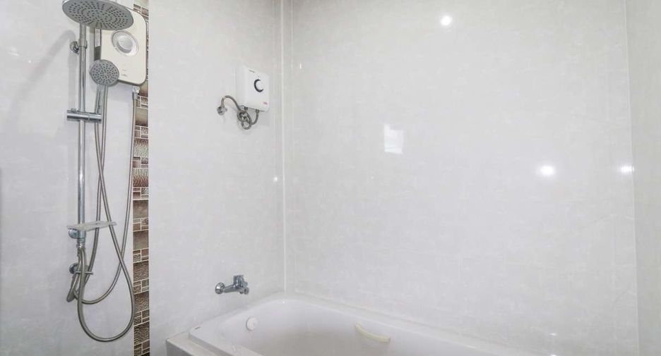For rent 4 bedrooms house in San Sai, Chiang Mai