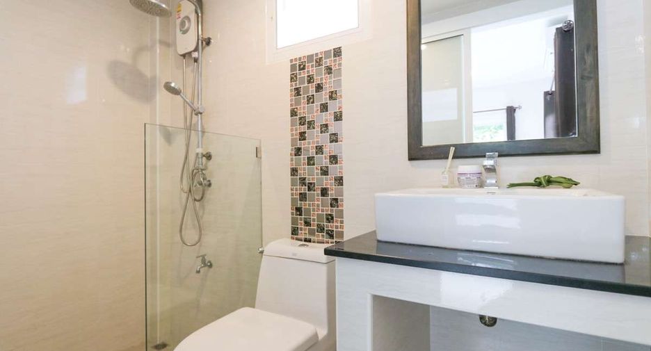 For rent 4 bedrooms house in San Sai, Chiang Mai